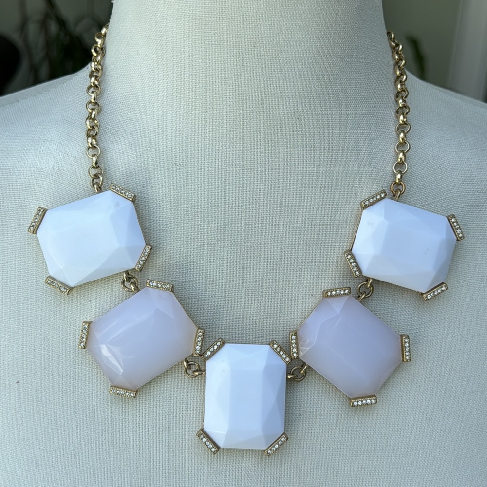 Banana Republic statement necklace